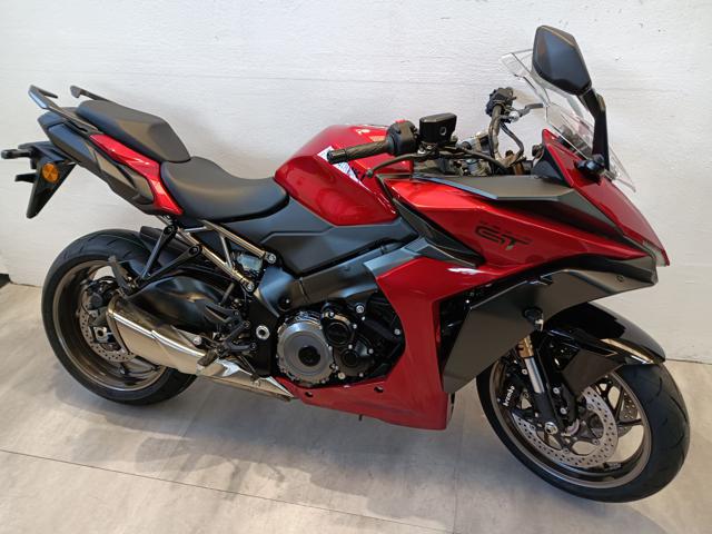 SUZUKI GSX-S1000GT 2024 Immagine 0