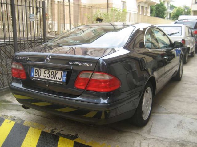 MERCEDES-BENZ CLK 200 KOMPRESSOR KAT ELEGANCE - foto 3