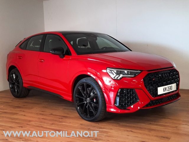 AUDI RS Q3 Rosso metallizzato