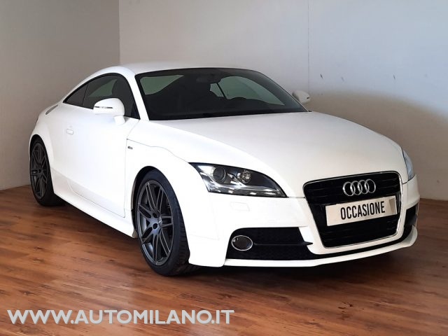 AUDI TT Bianco pastello