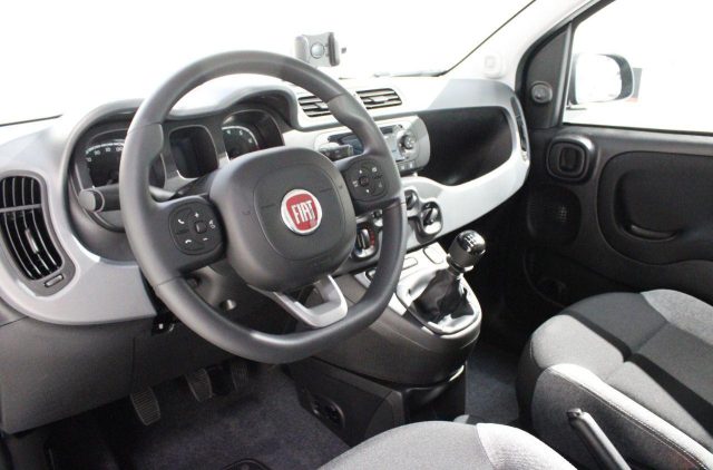 FIAT Panda 1.0 FireFly S&amp;S Hybrid City Life Immagine 4