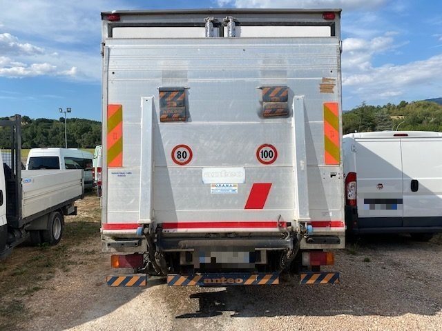 IVECO DAILY 65C15 ISOTERM. CON SPONDA POST.CARICATR. Immagine 1