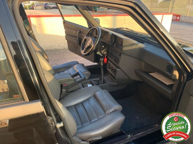 ALFA ROMEO 75 3.0 V6 cat Quadrifoglio Verde Immagine 3