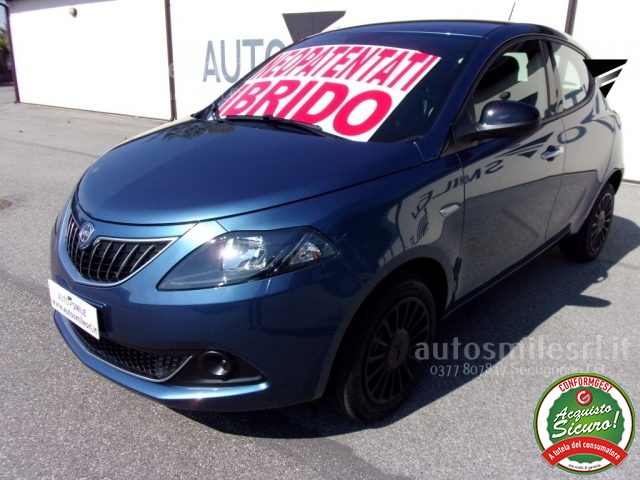 LANCIA Ypsilon 1.0 FireFly 5 porte S&S Hybrid Silver Immagine 0