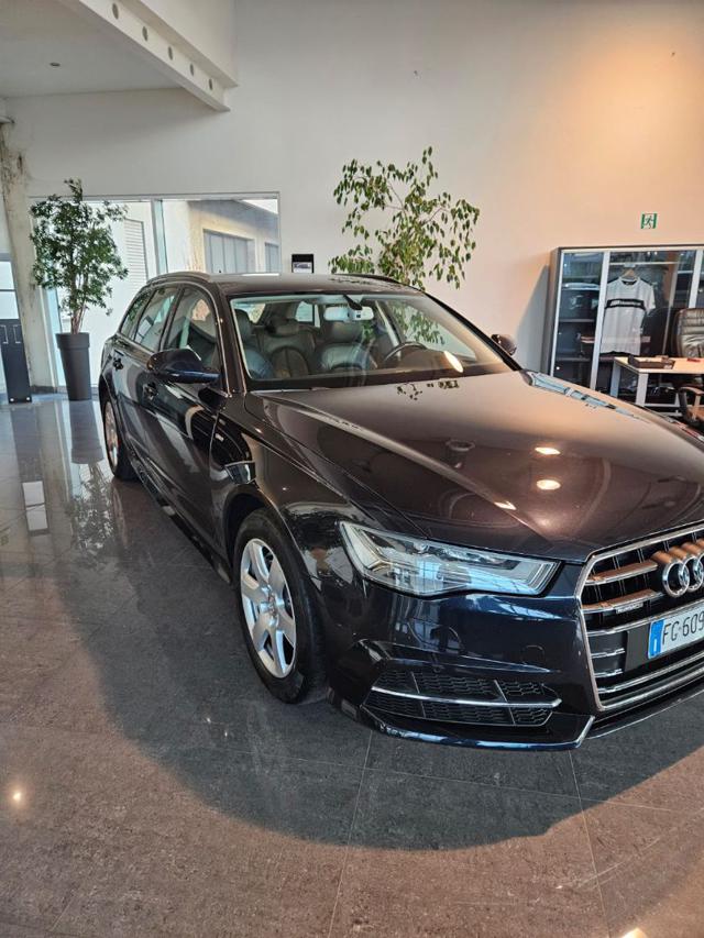 AUDI A6 Avant 3.0 TDI quattro S tronic Immagine 2