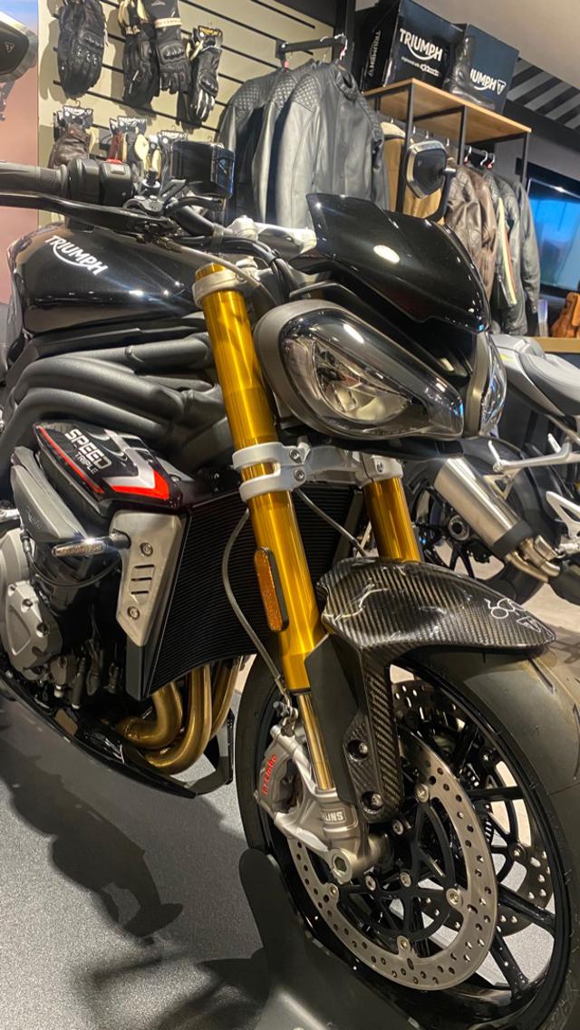 TRIUMPH Speed Triple 1200 RS Immagine 3