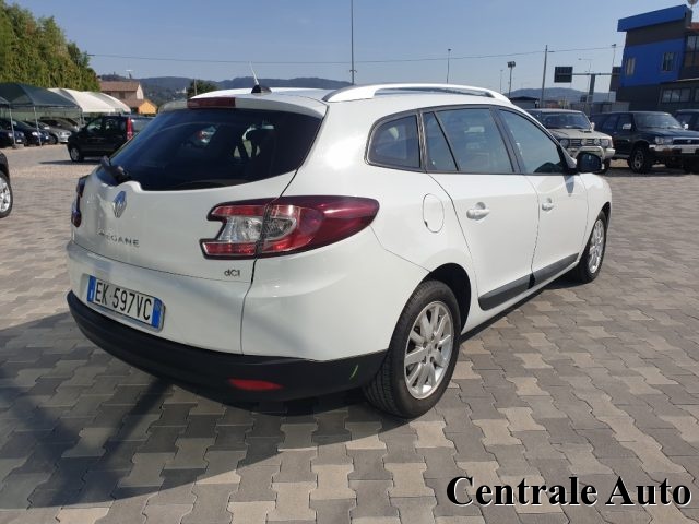 RENAULT Megane Mégane 1.5 dCi 90CV SporTour Attractive Immagine 2