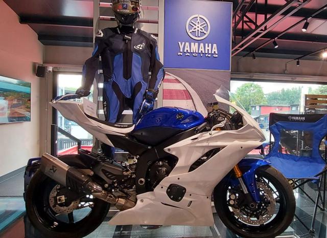 YAMAHA YZF R6 GYTR Immagine 0