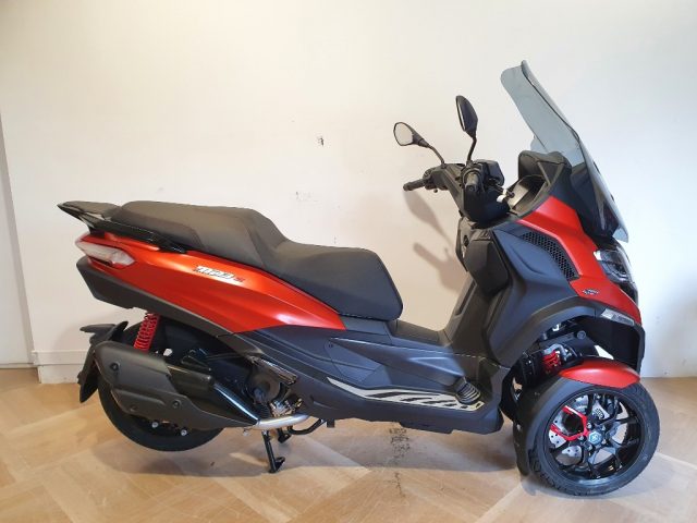 PIAGGIO MP3 MP3 400 HPE SPORT RST Immagine 0