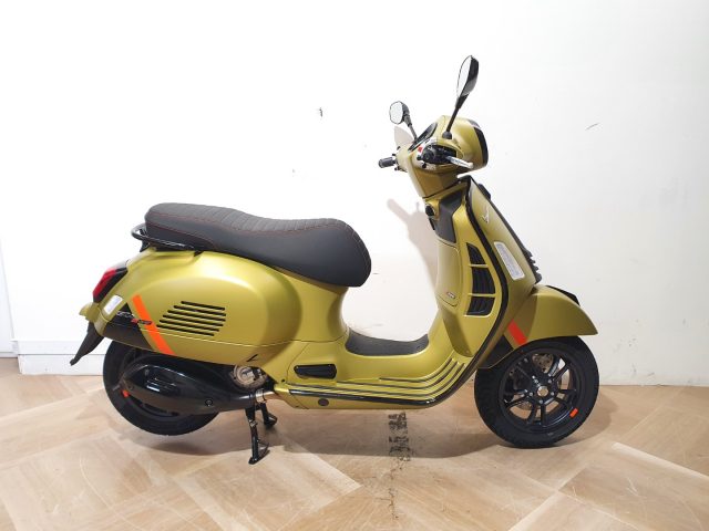 VESPA GTS 300 SuperSport GTS 300 SUPER SPORT HPE RST Immagine 0