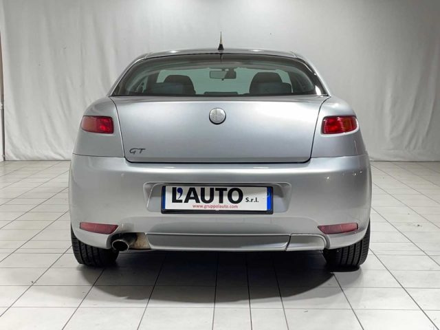 ALFA ROMEO GT 2.0 JTS 16V Distinctive Immagine 3