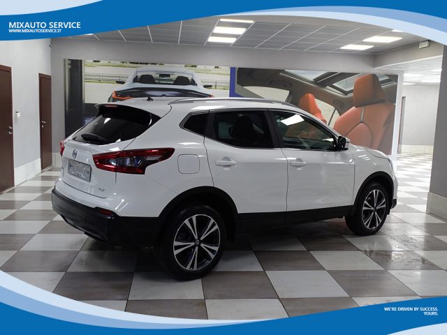 NISSAN Qashqai 1.3 DIG-T 140cv 2WD Acenta EU6 Immagine 1