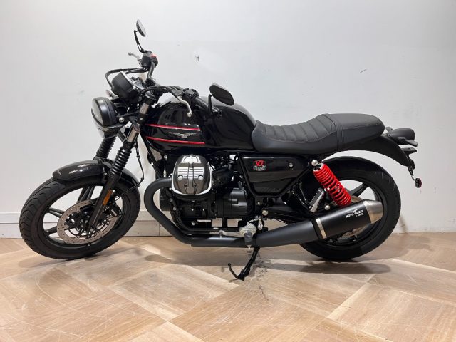 MOTO GUZZI V7 V7 Stone Special Edition Immagine 3