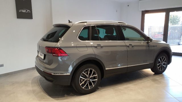 VOLKSWAGEN Tiguan 2.0 TDI 120 CV NUOVA 4 ANNI GARANZIA Immagine 2