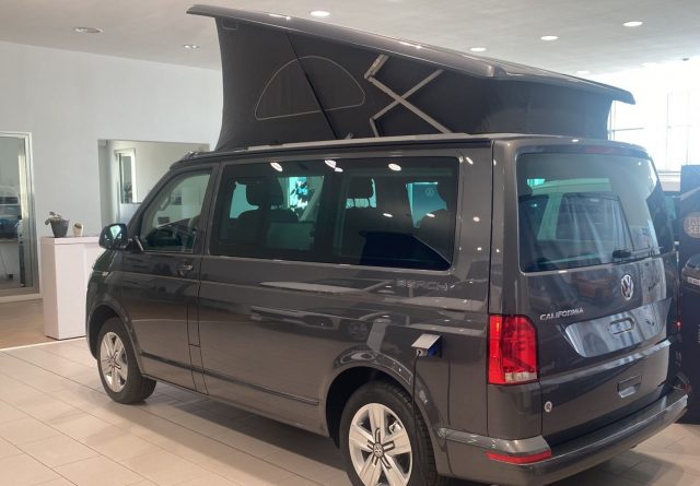 VOLKSWAGEN California 2.0 TDI 150CV Beach Webasto Immagine 2