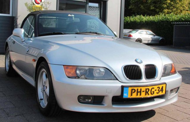 BMW Z3 Cambio automatico + clima Immagine 0