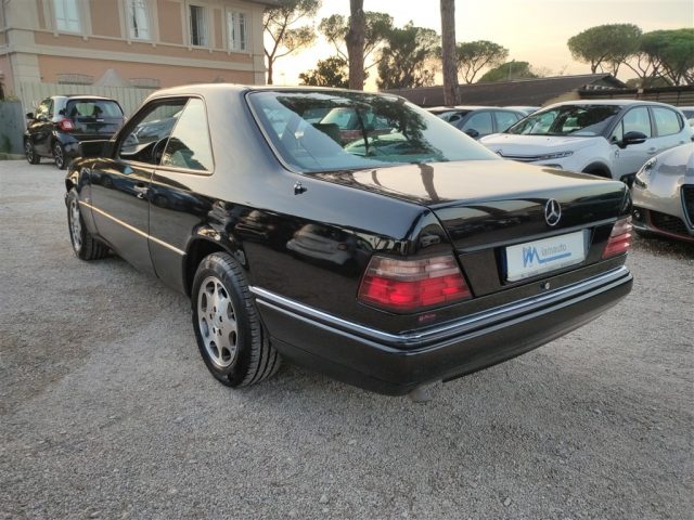 MERCEDES-BENZ CE 200 Coupé GPL CLIMA,CERCHI AUTO EPOCA ISCRITTA ASI Immagine 3