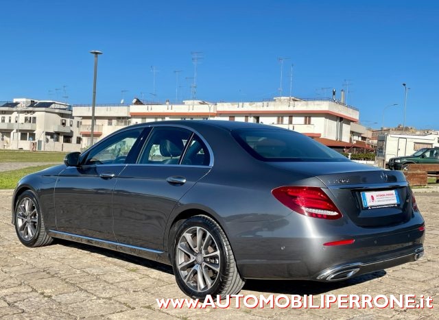 MERCEDES-BENZ E 220 D SPORT (VIRTUAL/NAVI/RETRO/LED) - foto 13