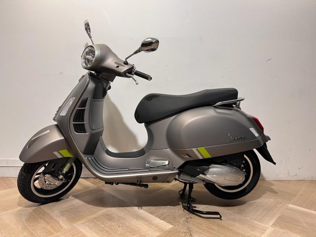 VESPA GTS 300 GTS 300 SUPERTECH Immagine 1