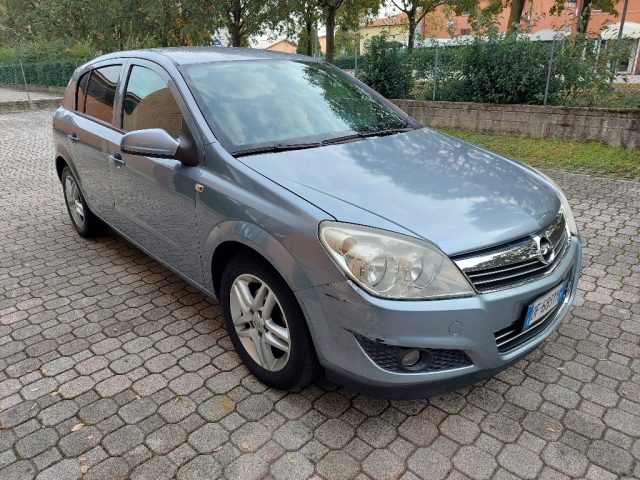 OPEL Astra 1.3 CDTI 5 porte Enjoy Immagine 1