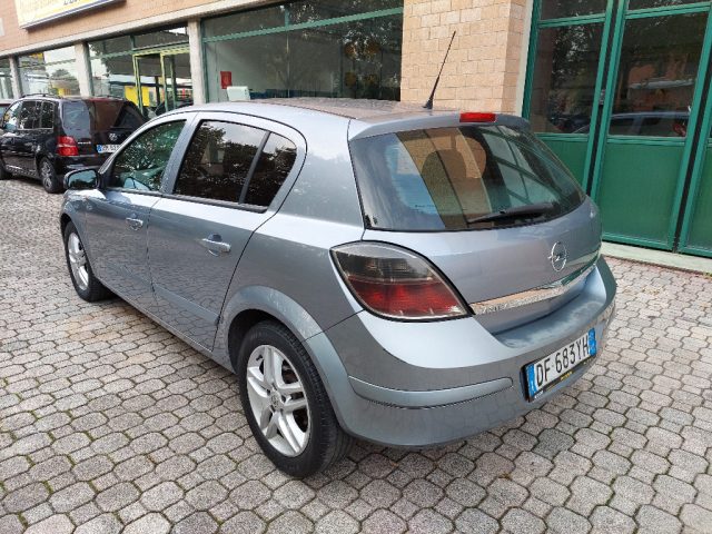 OPEL Astra 1.3 CDTI 5 porte Enjoy Immagine 3