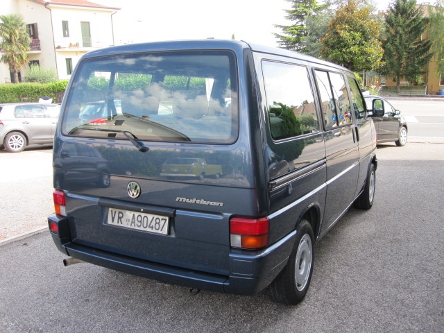 VOLKSWAGEN T4 Multivan 1.9 TDI cat Immagine 2