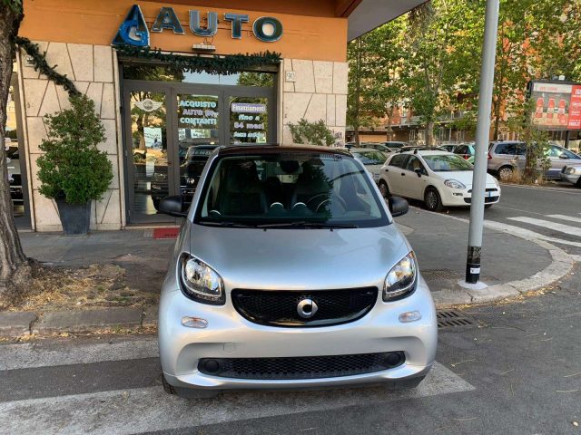 SMART ForTwo 70 1.0 PASSION NAVI, PELLE TETTO PANORAMICO Immagine 0