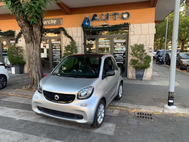 SMART ForTwo 70 1.0 PASSION NAVI, PELLE TETTO PANORAMICO Immagine 1