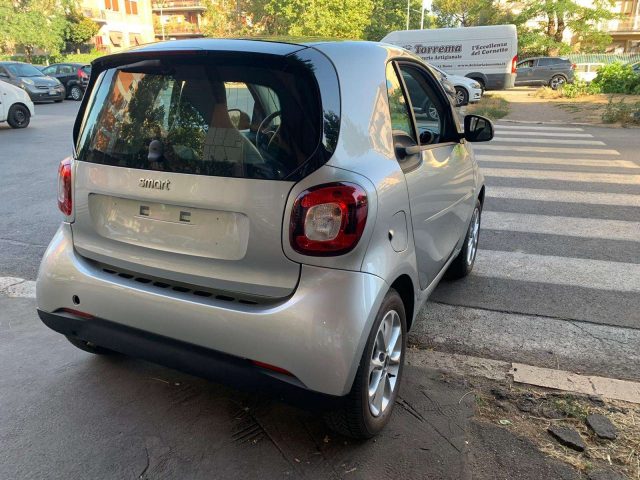 SMART ForTwo 70 1.0 PASSION NAVI, PELLE TETTO PANORAMICO Immagine 3