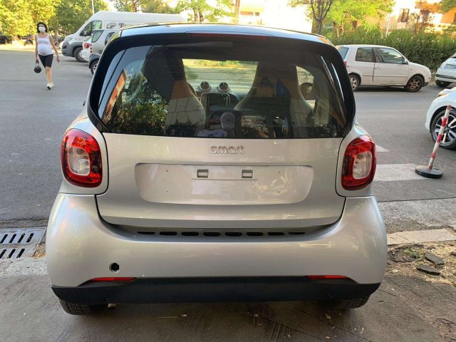 SMART ForTwo 70 1.0 PASSION NAVI, PELLE TETTO PANORAMICO Immagine 4