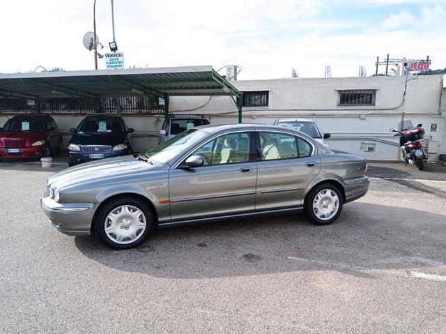 JAGUAR X-Type 2 litri V6 24V cat Executive Immagine 1