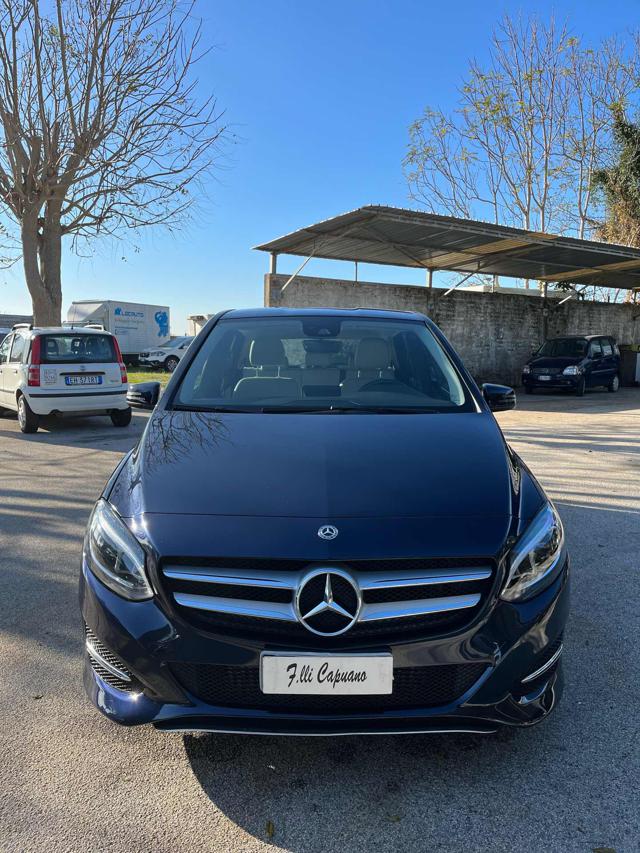 MERCEDES-BENZ B 180 d Business Immagine 2