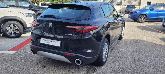 ALFA ROMEO Stelvio 2.2 Turbodiesel 180 CV AT8 Q4 Business Immagine 3