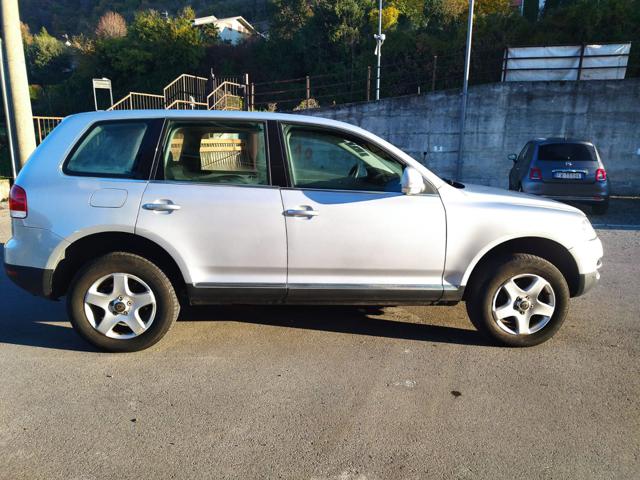 VOLKSWAGEN Touareg 2.5 R5 TDI Immagine 2