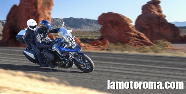 SUZUKI V-Strom 1050 . Immagine 1