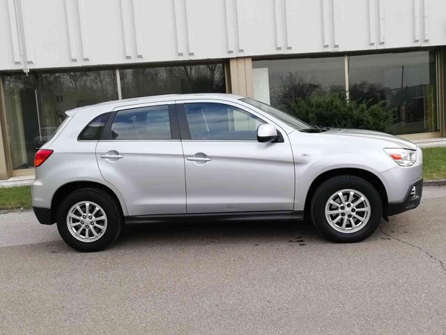 MITSUBISHI ASX 1.8 DI-D 150 CV 4WD Invite Immagine 3