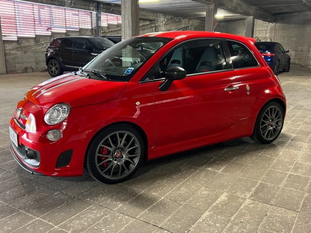 ABARTH 500 1.4 Turbo T-Jet "TRIBUTO FERRARI" Immagine 2