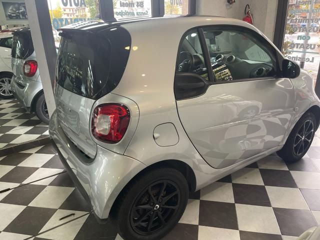 SMART ForTwo 70 1.0 twinamic Youngster Immagine 3