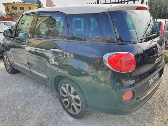 FIAT 500L Living 1.6 Multijet 120 CV Lounge Immagine 3