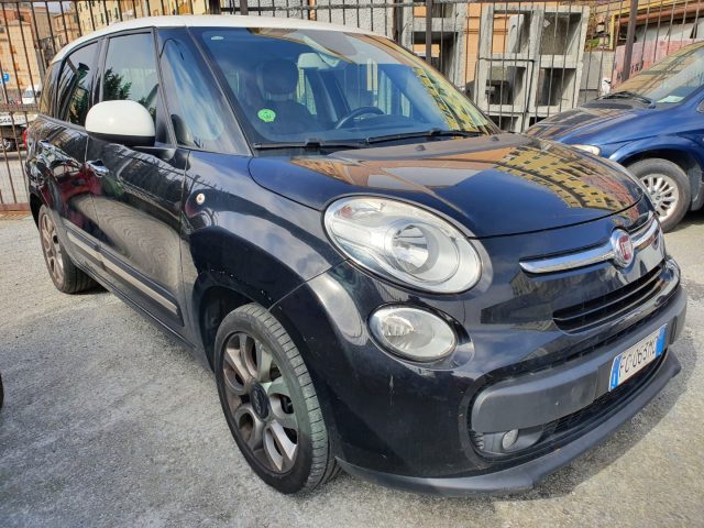 FIAT 500L Living 1.6 Multijet 120 CV Lounge Immagine 0