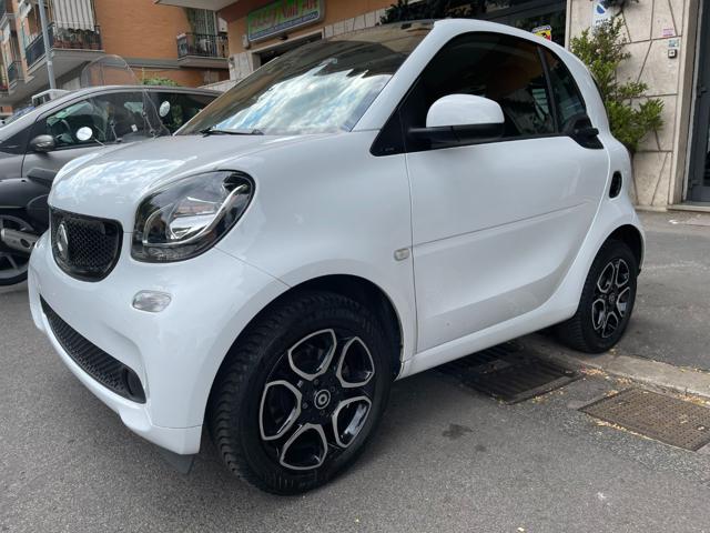 SMART ForTwo 70 1.0 twinamic Youngster Immagine 1
