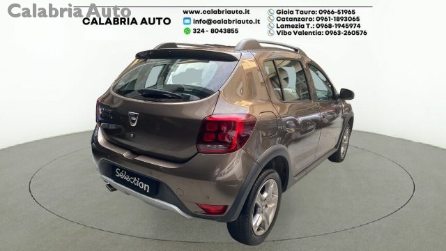 DACIA Sandero Stepway 1.5 Blue dCi 95 CV Comfort Immagine 2