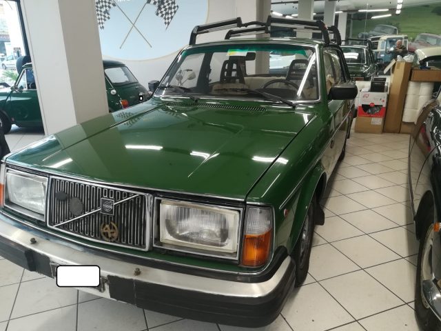 VOLVO 244 DL  50 ANNIVERSARY Immagine 0