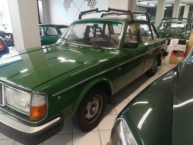 VOLVO 244 DL  50 ANNIVERSARY Immagine 2