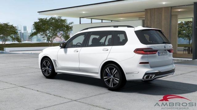 BMW X7 M60i 48V Immagine 1