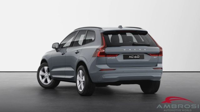 VOLVO XC60 Mild Hybrid B4 AWD  automatico Essential Immagine 2