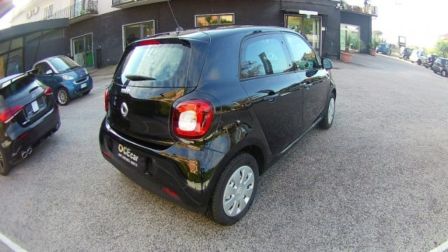 SMART ForFour 70 1.0  GARANZIA TRE ANNI ESTENDIBILE* Immagine 3