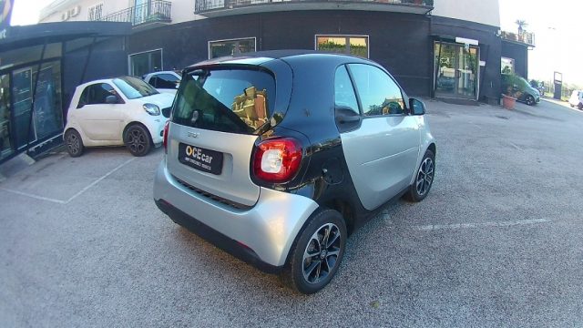 SMART ForTwo 70 1.0 TWINMIC+NAV.+PARKTRONIC+GARANZIA 3 ANNI Immagine 3