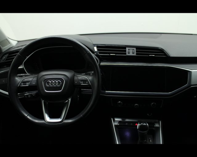 AUDI Q3 35 TDI S TRONIC BUSINESS ADVANCED Immagine 2