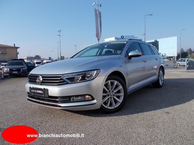 VOLKSWAGEN Passat Variant 2.0 TDI DSG Business BlueMotion Tech Immagine 1